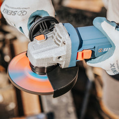 Senix - AC Corded 1010W 125mm Angle Grinder Kit | PAE10.1-M1-EU