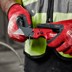 Milwaukee - FASTBACK™ 6-in-1 Folding Utility Knife | 48221505