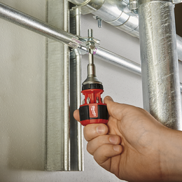 Milwaukee  Stubby 8 in 1 MultiBit Ratcheting S/driver