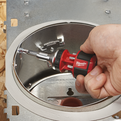 Milwaukee - Stubby 8 in 1 MultiBit Ratcheting S/Driver | 48222330