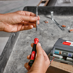 Milwaukee - 4-in-1 Precision Torx Multi-Bit Screwdriver | 48222931