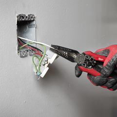 Milwaukee - 7"1 High-Leverage Combination Pliers | 48223078