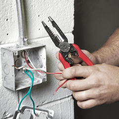 Milwaukee - 7"1 High-Leverage Combination Pliers | 48223078