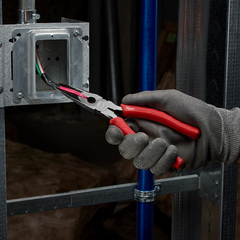 Milwaukee - Long Nose Pliers 200mm (8") | 48226101