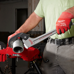 Milwaukee - Aluminium Self Adjusting Pipe Wrench 457m (18") | 48227418