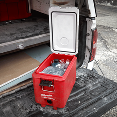 Milwaukee  PACKOUT™ Hard Sided Cooler
