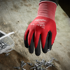 Milwaukee - Cut 1(A) Nitrile Dipped Gloves 1 Pack - S | 48228900