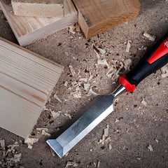 Milwaukee - 32mm Beveled Edge Chisel | 4932479896