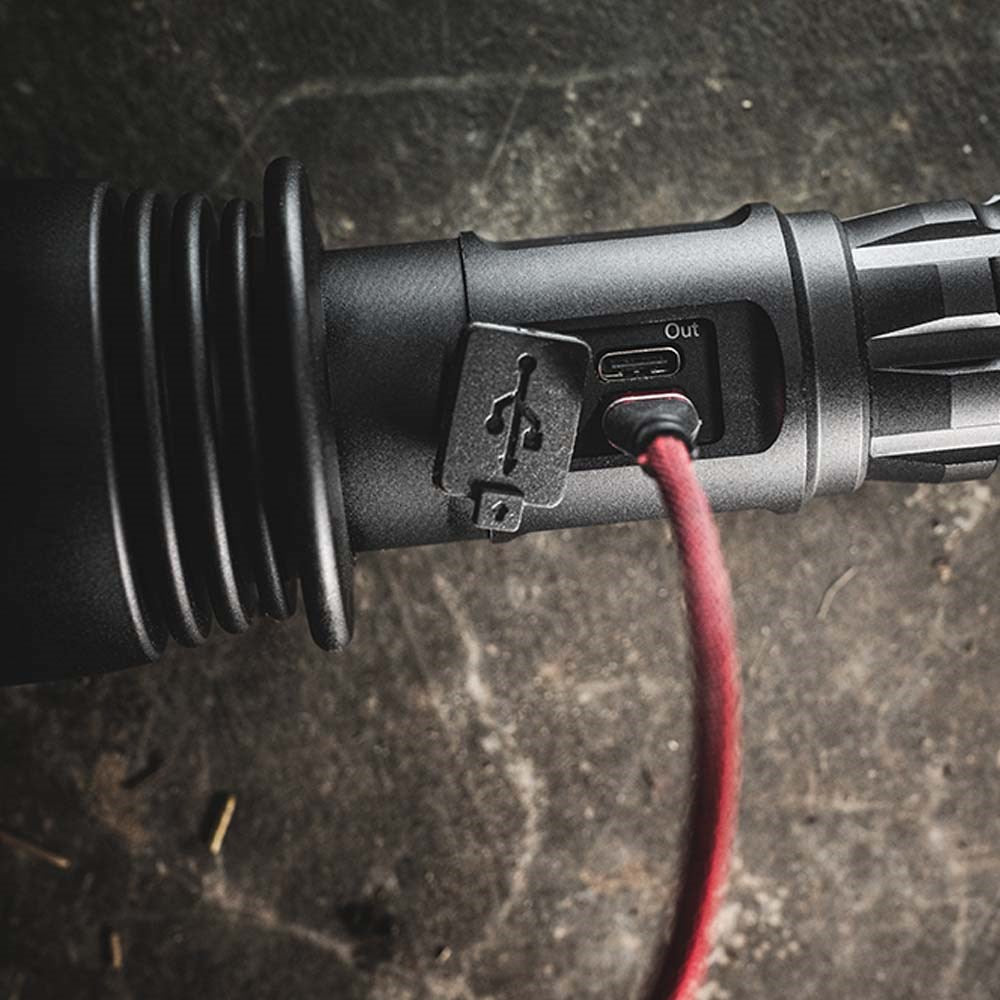 Coast - XP40R Rechargeable LED Torch with Power IQ OLED Real-Time Display - 8000 Lumens