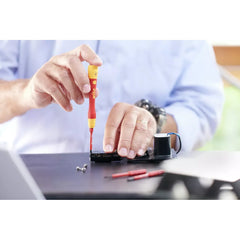 Wiha - 4 Piece Fine Screwdriver Set, Picofinish Slimvario With Slimbits, VDE 1000V Insulated | WH-43167