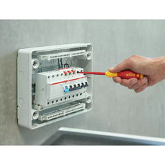 Wiha - Slimfix Screwdriver, Slotted 5.5 x 125mm, Softfinish, VDE 1000V Insulated | WH-39562