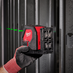 Milwaukee - Green Cross Line Laser (Case) | CLLC