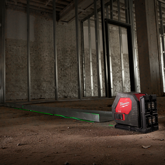 Milwaukee - Green Cross Line Laser (Case) | CLLC