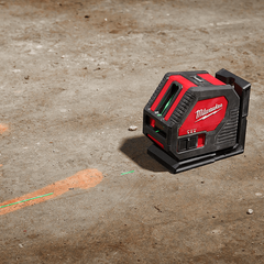 Milwaukee - Green Cross Line Laser (Case) | CLLC