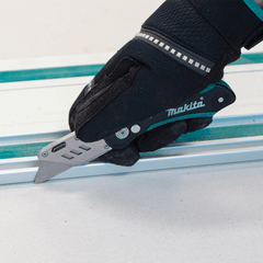 Makita - Folding Utility Knife / Plus 10 Blades | E-10908
