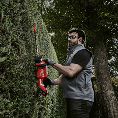 Milwaukee - M18 FUEL 24" (610 mm) Hedge Trimmer (Tool Only, Dual Blade Update) | M18CHT24B0