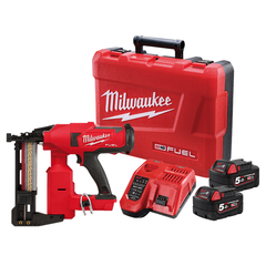 Milwaukee - M18 FUEL™ Fencing Stapler Kit (2 x 5.0Ah) | M18FFUS502C