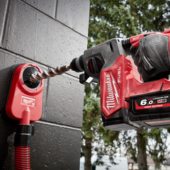 Milwaukee - M18 FUEL 26mm SDS Plus Rotary Hammer with Dust Extractor Kit (2 x 6.0Ah, HAMMERVAC 26mm, Case) | M18FHDEX602C