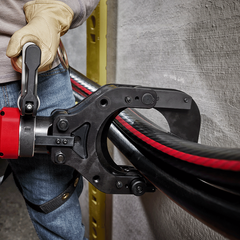 Milwaukee - M18 FORCE LOGIC 125mm (5") Underground Cable Cutter W/ Wireless Remote (Tool Only) | M18HCC125R0C