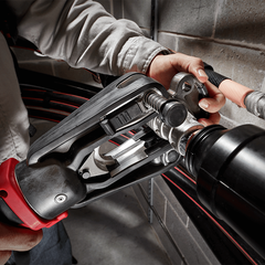 Milwaukee - M18 FORCE LOGIC 137kN Inline Utility Crimper (Tool Only) | M18HCCT1370B