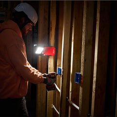 Milwaukee - M18 Pivoting Area Light (Tool Only) | M18PAL20