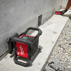 Milwaukee - M18 Dual Grade Rotary Laser 1,220m (4000') Red Kit (1 x 3.0Ah, Case) | M18RL1220-301C