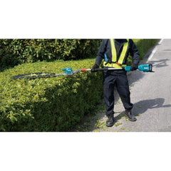 Makita - 40V Max Brushless 600mm Pole Hedge Trimmer Max Branch Dia 25mm - Tool Only | UN001GZ