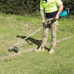 Makita - 40V Max Brushless Loop Handle Brushcutter Kit - Includes 4.0Ah Battery & Single Port Rapid Charger | UR017GM102