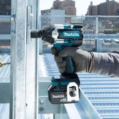Makita - 18V Brushless 1/2" Detent Pin Impact Wrench 700 Nm - Includes 2 x 5.0Ah Batteries Rapid Charger & Makpac Case | DTW701RTJ