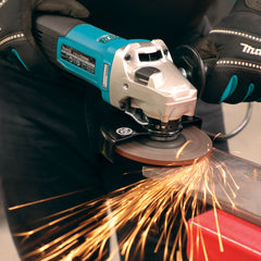 Makita - 125mm (5") Angle Grinder 1900W Active Feedback Sensing Technology (Aft) Anti-Restart Protection Soft Start SJSII Anti-Vibration Handle Variable Speed Dial | GA5090X01