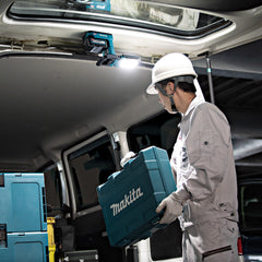 Makita - 40V Max Magnetic Light | ML013G