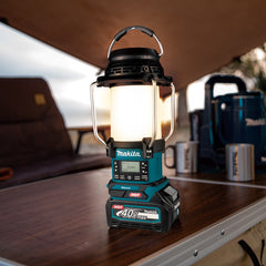 Makita - 40V Max Digital Bluetooth Lantern Radio - Tool Only | MR009GZ