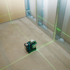 Makita - 12V Max Green 3 x 360° Line Laser (Lines - 4 Vertical 4 Horizontal) - Tool Only | SK700GD