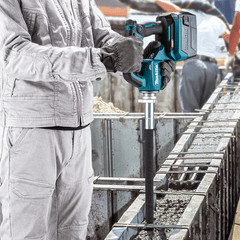 Makita - 40V Max Brushless 1200mm (38mm Dia.) Concrete Vibrator - Tool Only | VR004GZ